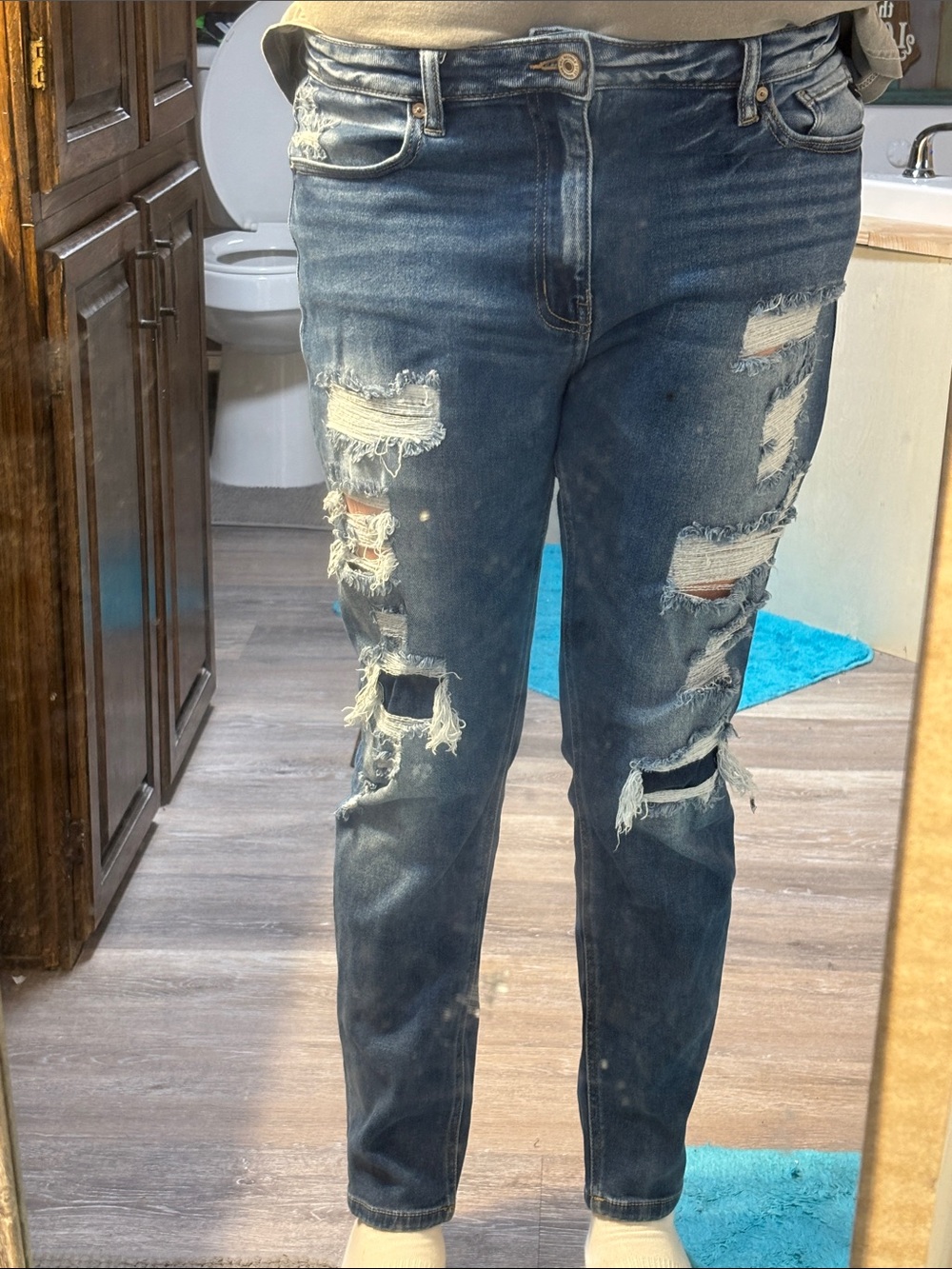 Maurices Women's Distressed Cropped Jeans in Medium Blue